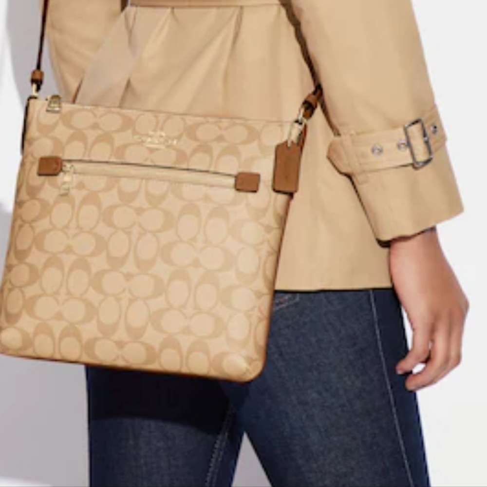 COACH Blocked Signature Canvas Crosbody